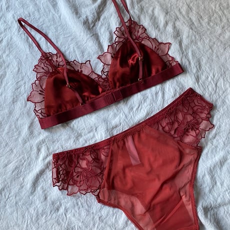 Michelle red　【A-0715】