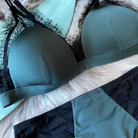 パッド付き deep green×black bralette set【A-0562-GRN×BK】