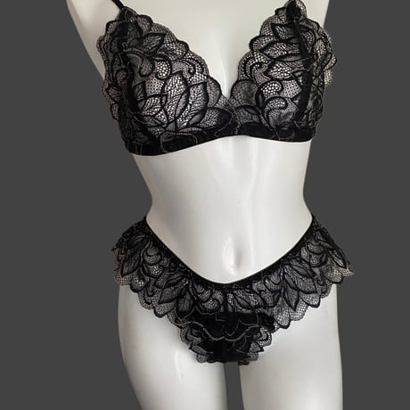cheerful black【T-0681】