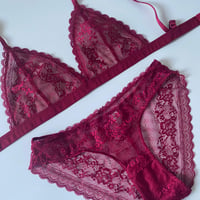 L・XLsize wine red lace bralette set