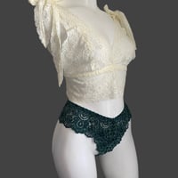 ribbon bralette white × green Tshorts
