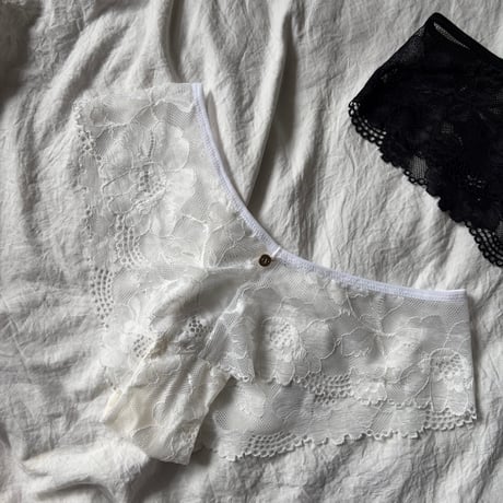 J flower lace panty