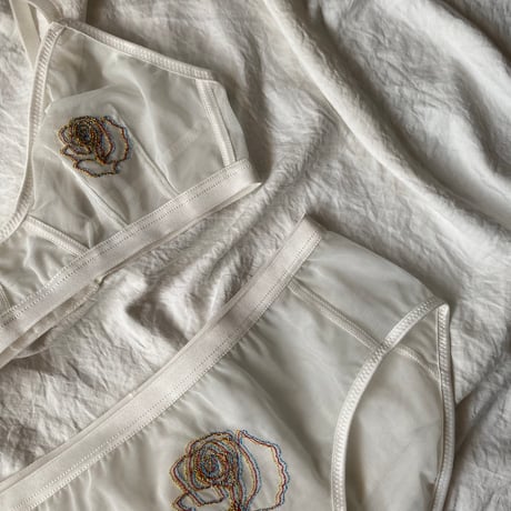 sample rose bralette white