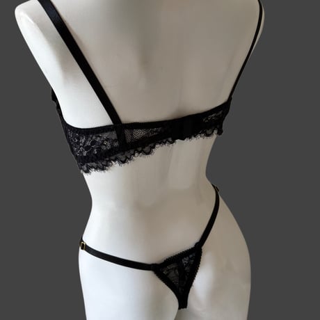 moon black【J-0013】