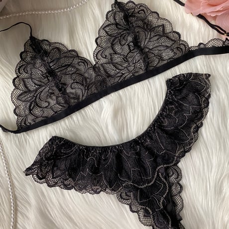 cheerful black【T-0681】