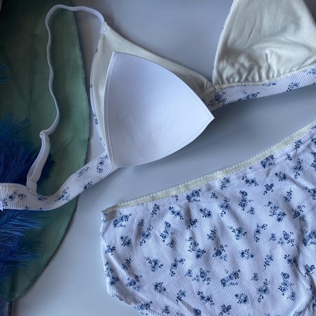white × blue flower bralette set   【 H-0010】