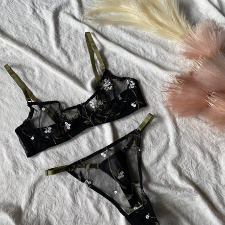 Willow black【A-0835-BK】