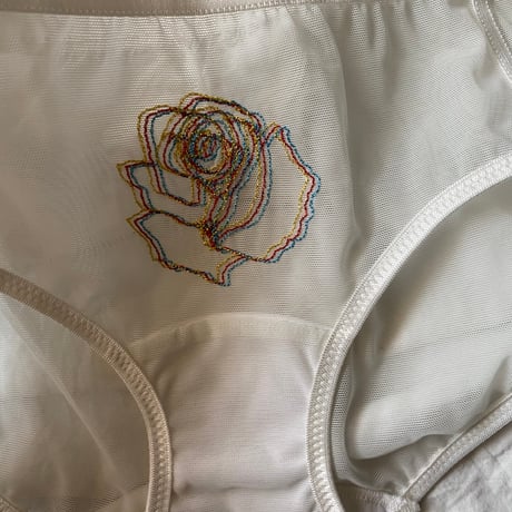 sample rose shorts white