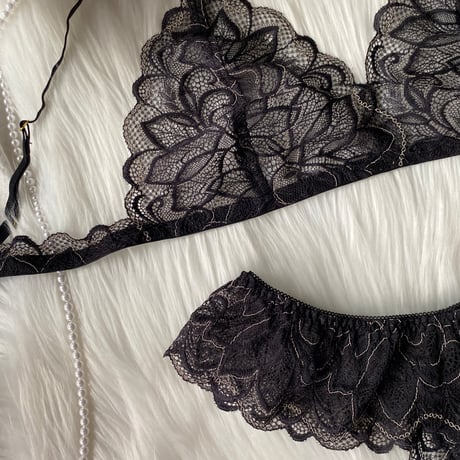 cheerful black【T-0681】