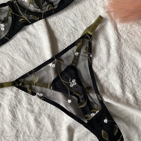 Willow black【A-0835-BK】