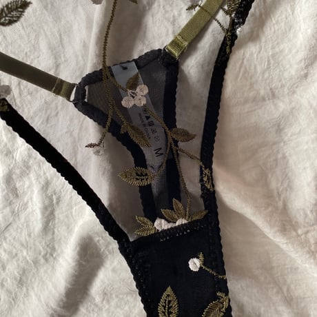 Willow black【A-0835-BK】