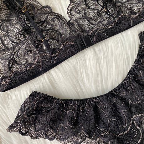 cheerful black【T-0681】
