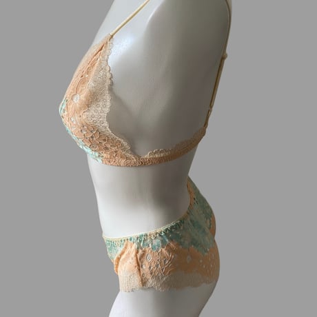pale orange【T-0605】