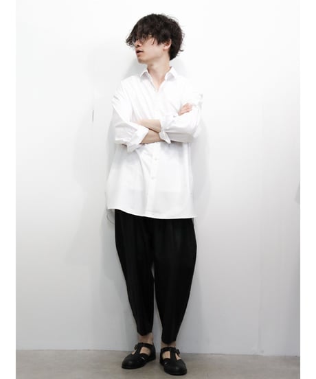 リラックスワイドテーパードパンツ