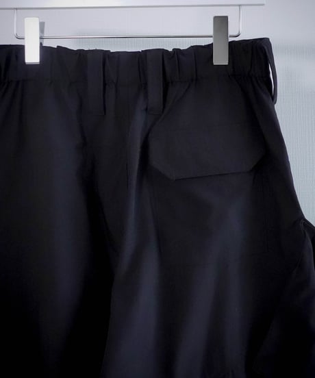 ヘビロテパンツ