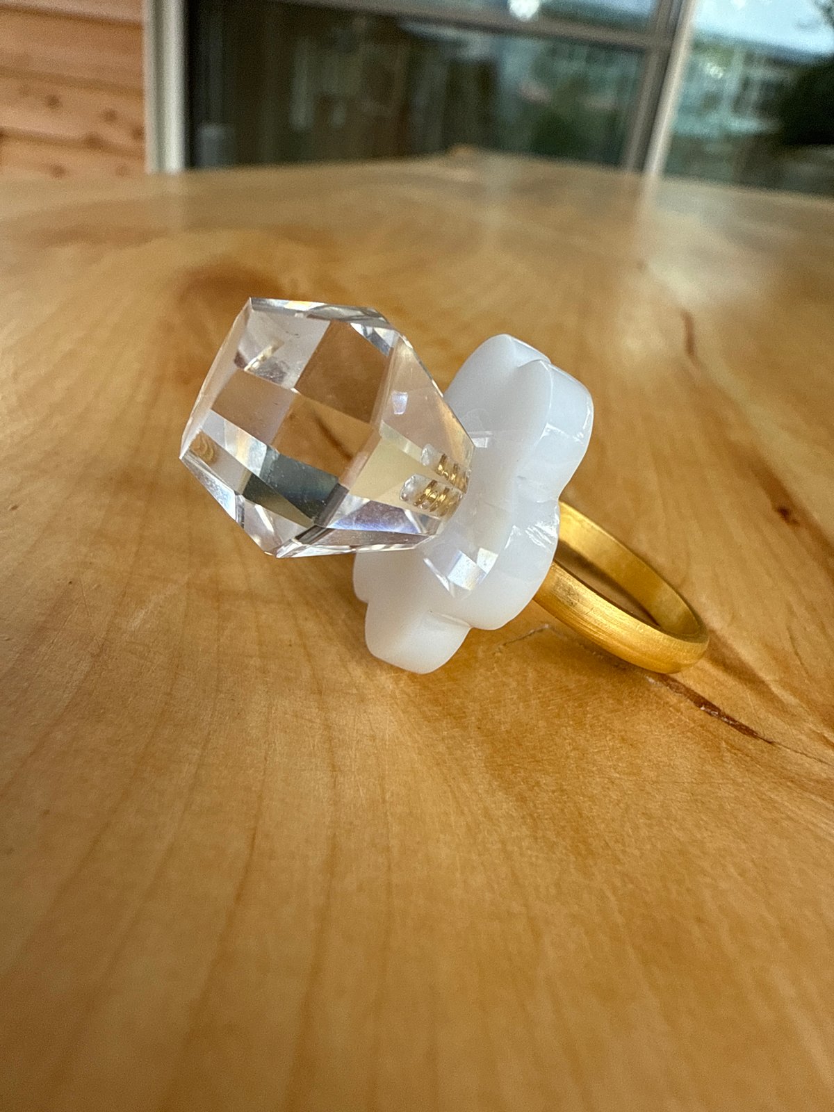 アクセサリー hima Hima ヒマ 18Kgold 幸運のシンボル ミミズク チャーム アメトリン虹