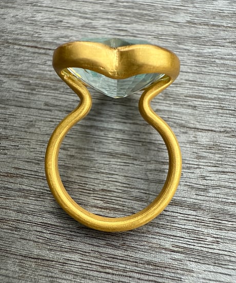 Hima ヒマ 22kgold 大粒 ハート アクアマリン♡ リング