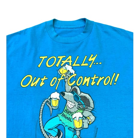 80-90's TOTALLY... Out Of Control! T-shirt size M