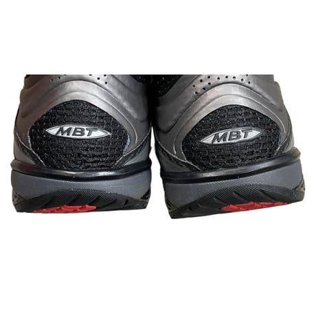 MBT Shoes Size US8~8.5 26~26.5cm