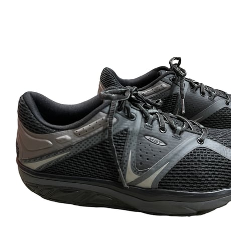 MBT Shoes Size US8~8.5 26~26.5cm