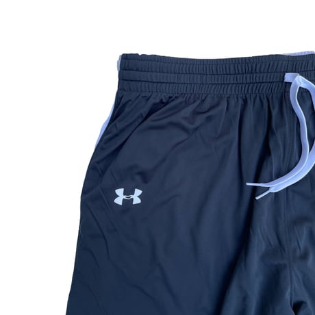 UNDER ARMOUR🏀  Reversible Basket Shorts Size-XL