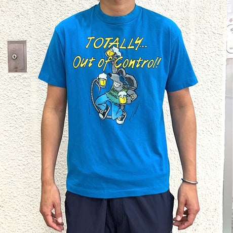 80-90's TOTALLY... Out Of Control! T-shirt size M
