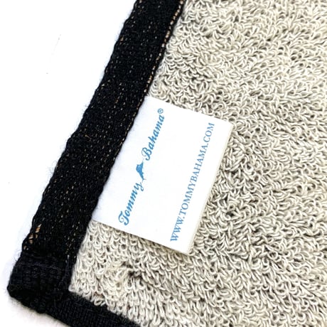 NEW TOMMY BAHAMA TOWEL