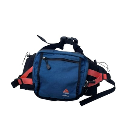 NIKE ACG
