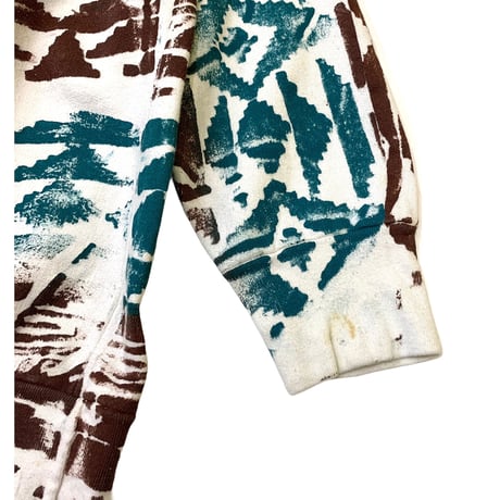 HAND PAINTED LITE SWEATER MADE IN USA size L程