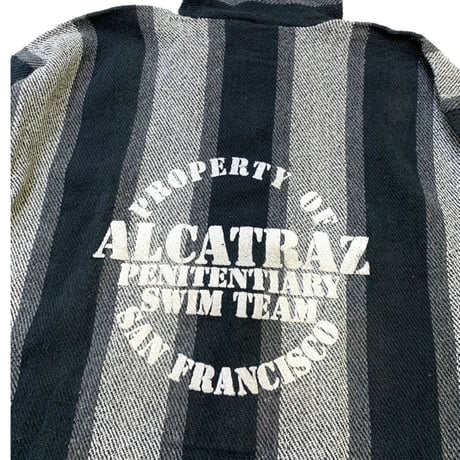 ALCATRAZ MEXICAN BAJA HOODIE size XL