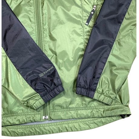 MOUNTAIN HARDWEAR RIP-STOP NYLON JACKET size M