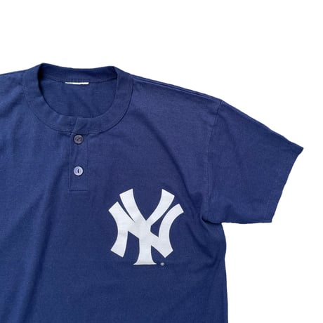 New York Yankees Henry Neck Tee Size-S~M Majestic