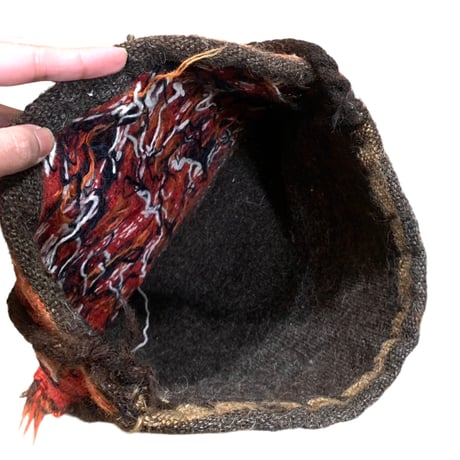 RUG FABRIC SHOULDER BAG