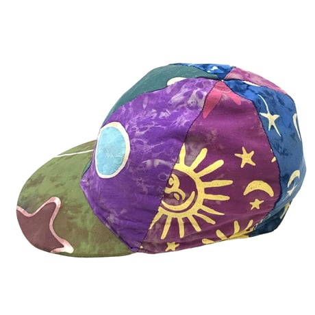 REVERSIBLE CAP