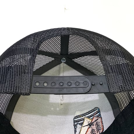 NEW MOUNTAINS MESH CAP
