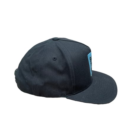 “ BACK TO THE ROOTS “ Cap