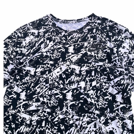 Nike Air Patterned T-shirt size M〜L程