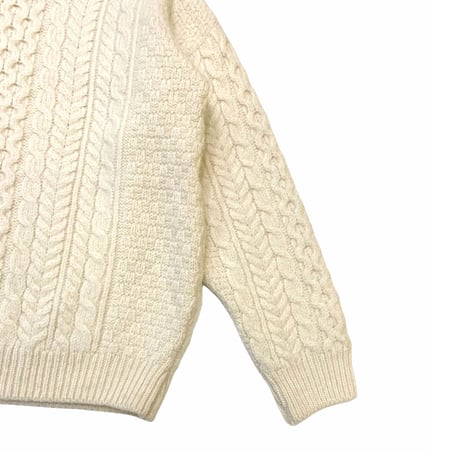 Aran Woollen Mills Aran Sweater  Made in Ireland