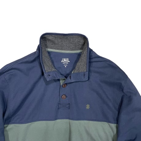 IZOD Sweater Size-XL