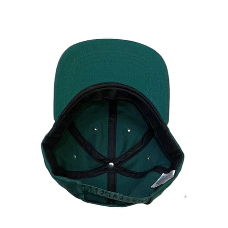 MINT CONDITION 6PANEL SOLID CAP
