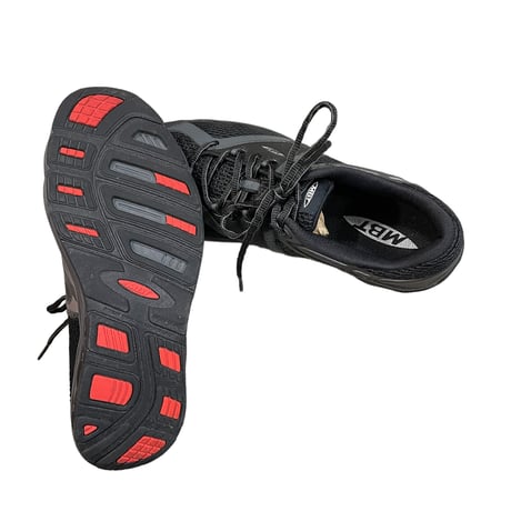 MBT Shoes Size US8~8.5 26~26.5cm