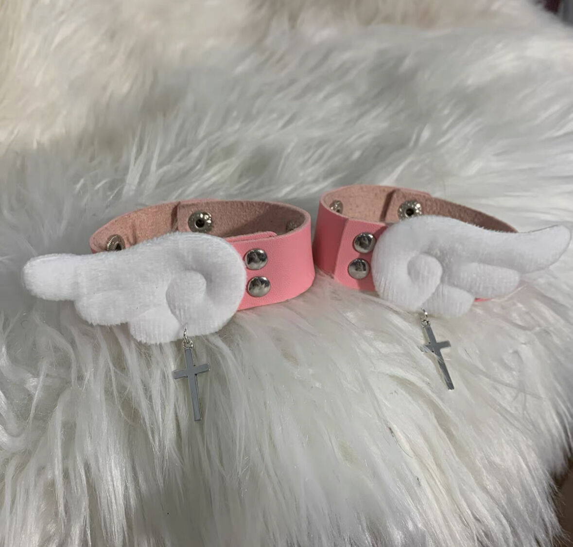 1Gangster Inn】堕天使の羽根リストバンド左右セット | はれあめ