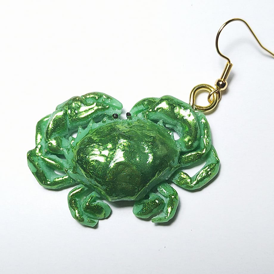 蟹カニ　モチーフピアス VivienneWestwood Vivienne Westwood ドロップピアス カニ ツメ ゴールド - メルカリ