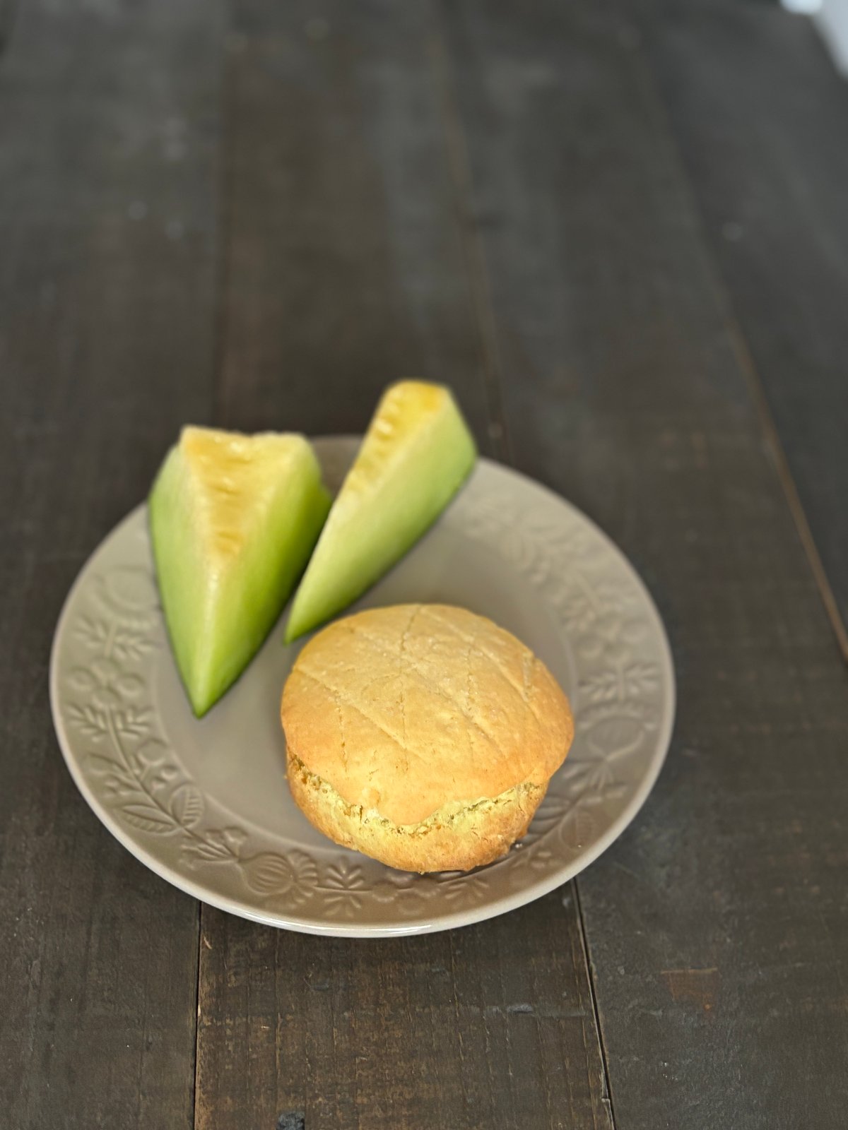 [専用出品]スコーン 8ー9月の期間限定スコーン】メロンパン風スコーン | SCONEDOLPHIN