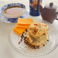 【６月期間限定スコーン】黒コショウ＆チェダーチーズのスコーン