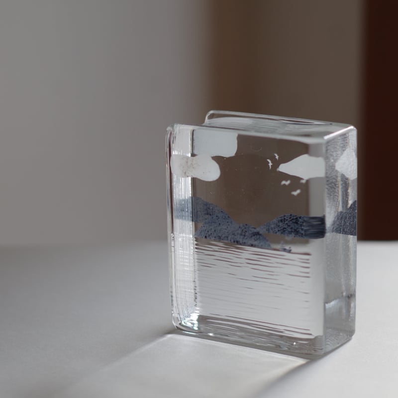 金津沙矢香 a book ガラス オブジェ 工芸品 金津沙矢香 オブジェ「a book」 | もりのこと onlineshop