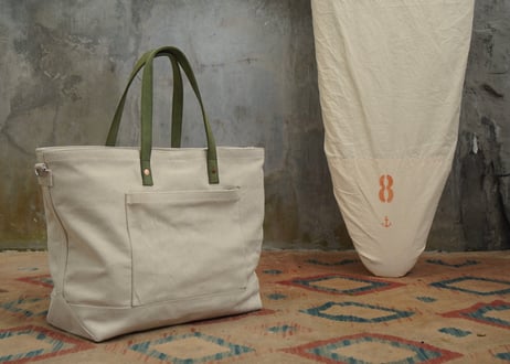 DOGI tote