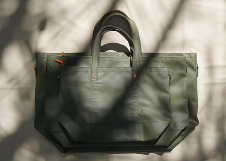 Durable tent tote