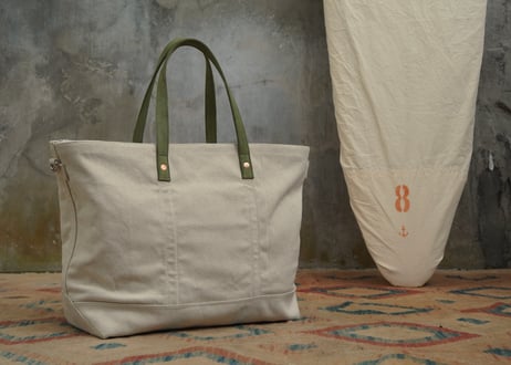 DOGI tote