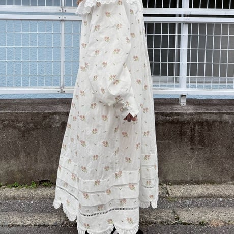 【 overlace 】 bouquet embroidery recollection dress (ワンピース)